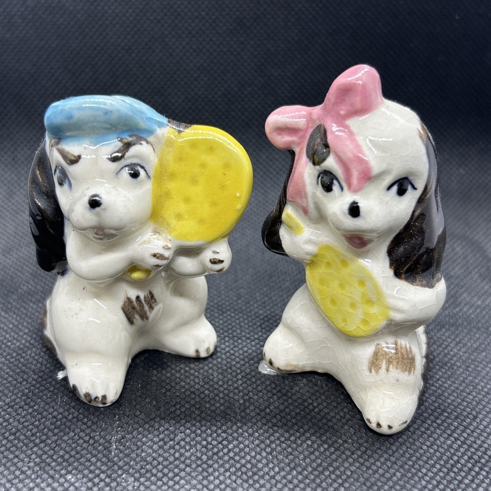 Set of Vintage Ceramic Cocker Spaniel Tennis Players Salt and Pepper Shakers‎